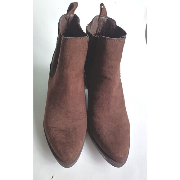 Tahari Ankle Boots Size 10 Womens Brown Suede Pointed Toe Booties Jenar US - Picture 1 of 8